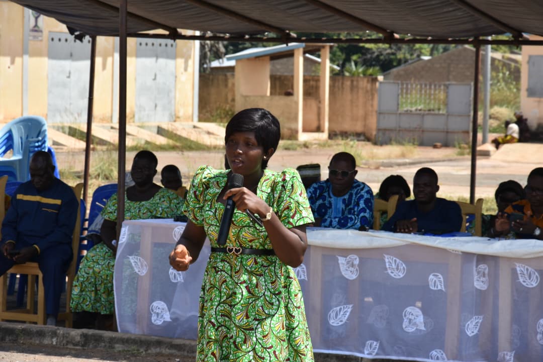 Sensibilisation et remerciement des participants à la célébration